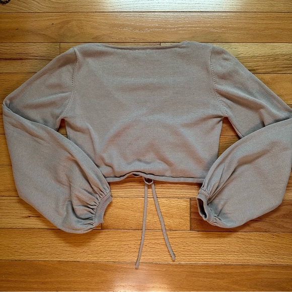 Long sleeve ruched tan top - Picture 2 of 6